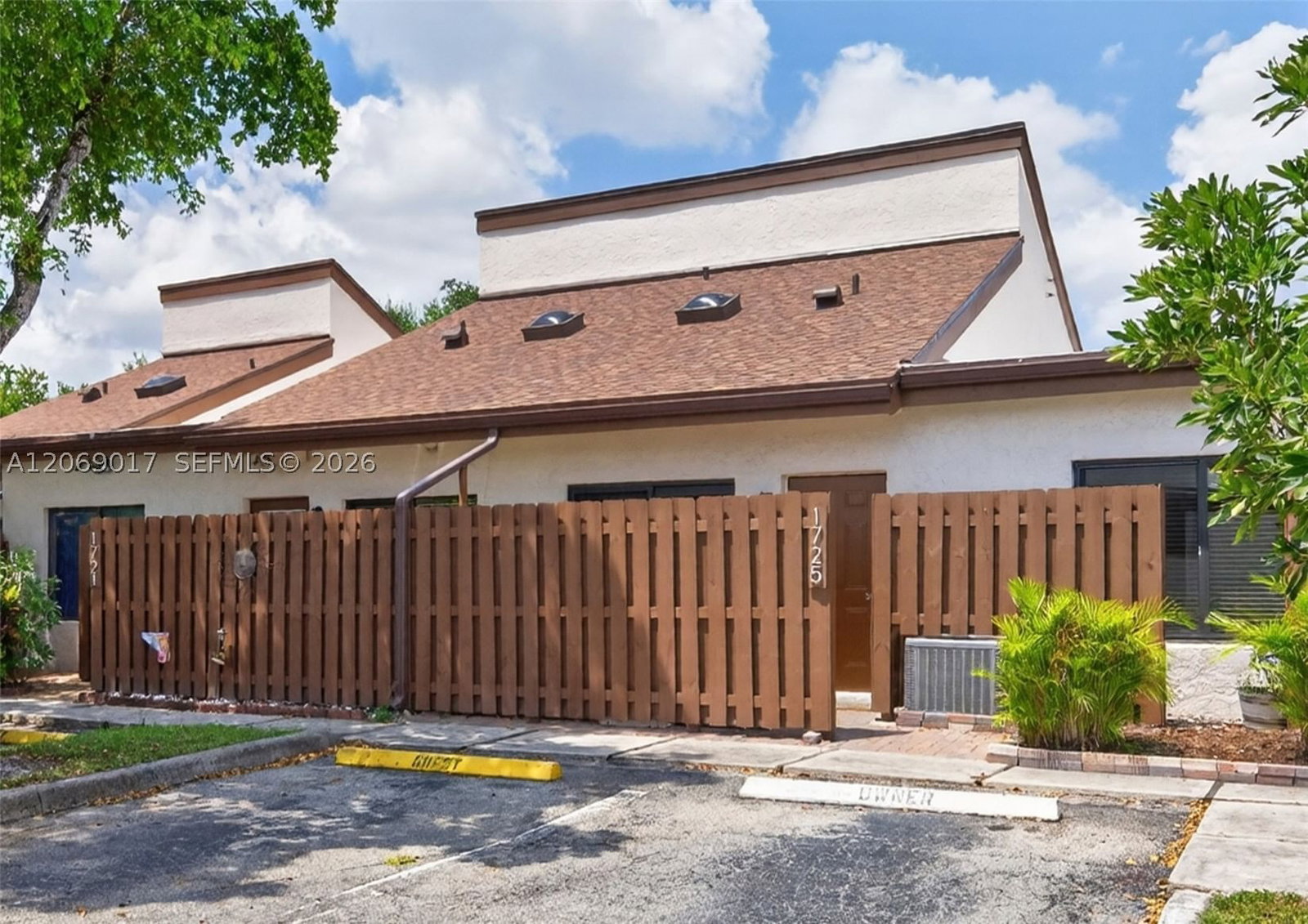 Real estate property located at 1725 71st Ave, Broward, Omega Villas 4 Condo, Plantation, FL
