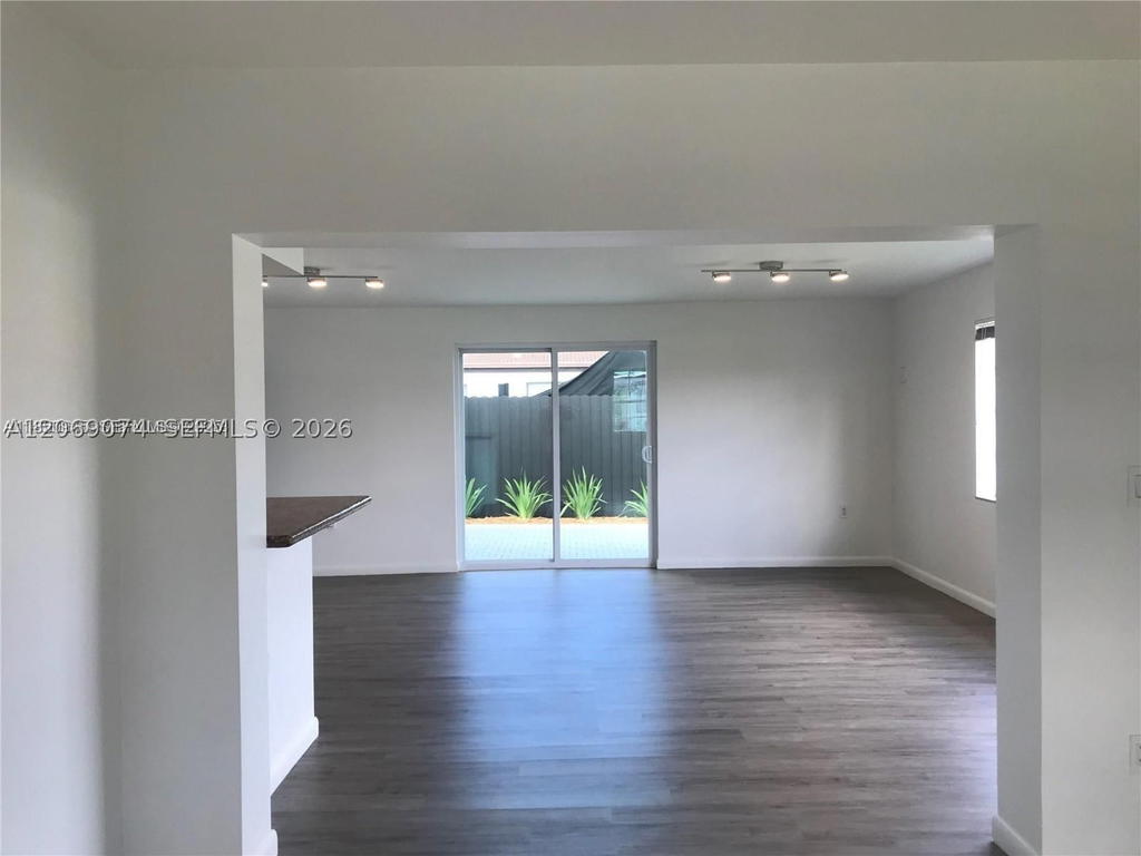 Real estate property located at 17940 85th Ave, Miami-dade, Palm Springs North Sec S, Hialeah, FL