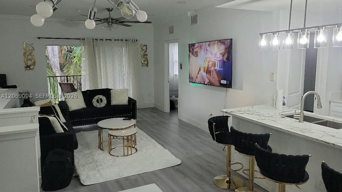 Real estate property located at 5840 Sample Rd #302, Broward, El-ad Poinciana Condo, Coral Springs, FL