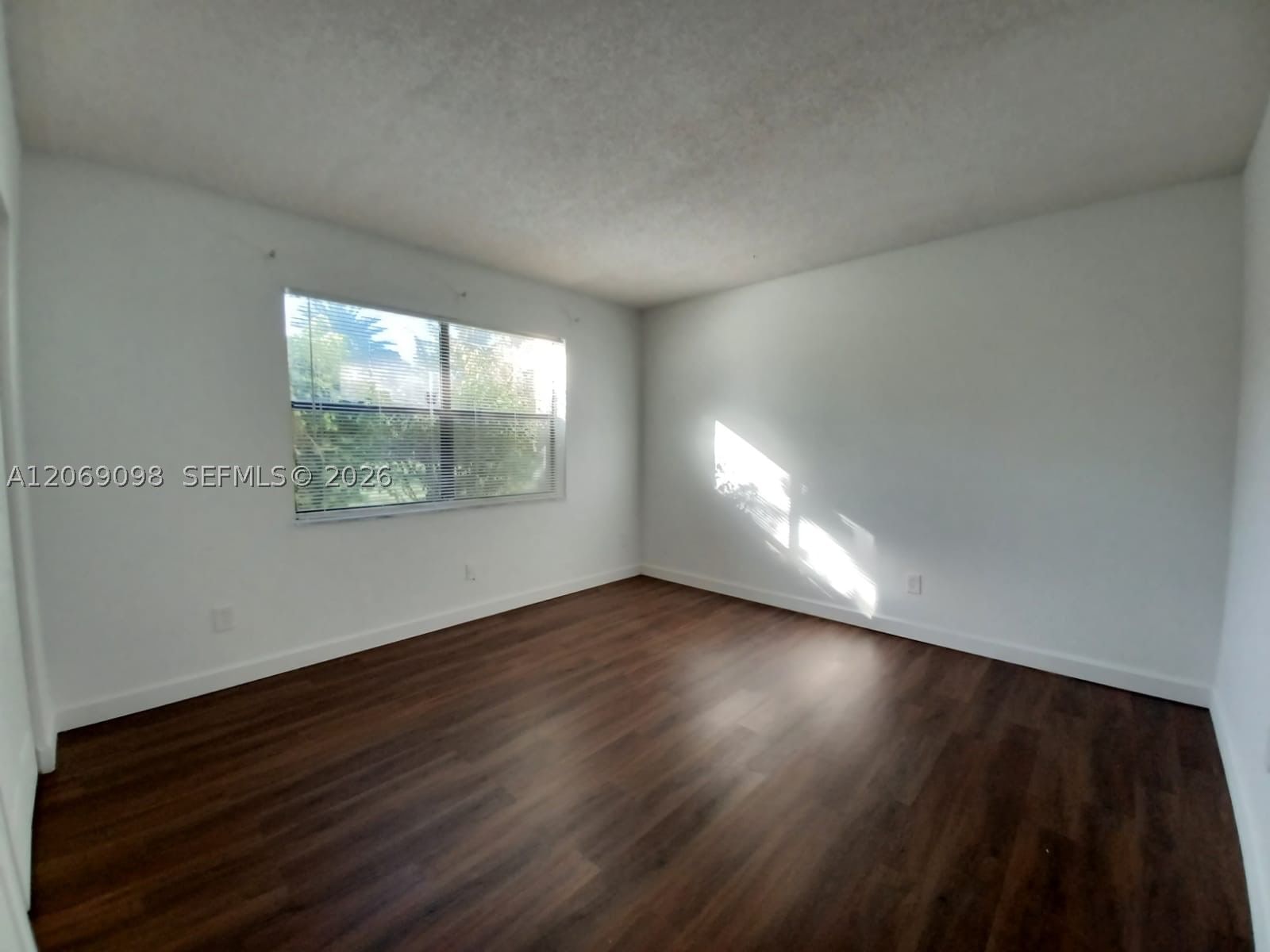 Real estate property located at 11120 Royal Palm Blvd #4-10, Broward, Grenadier Gardens, Coral Springs, FL