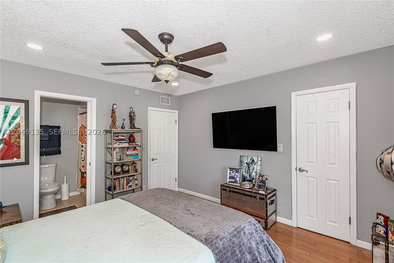 Real estate property located at 806 Saint Andrews Rd #13, Broward, Townhouses Of Emerald Hil, Hollywood, FL