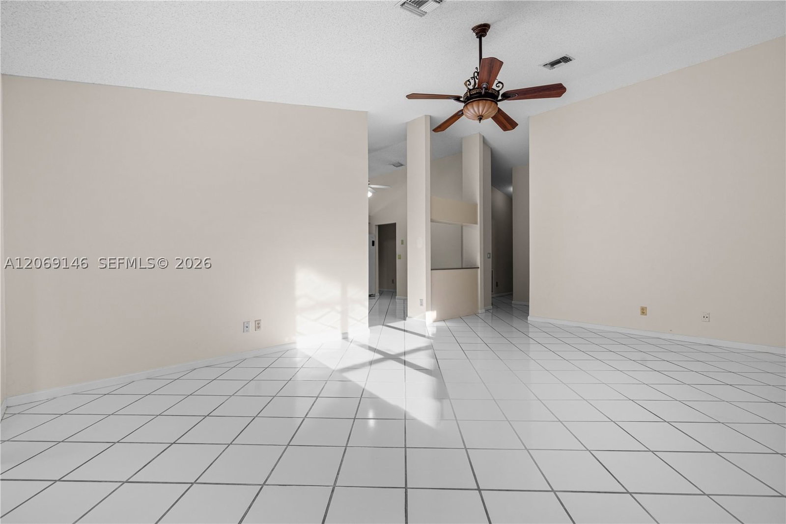 Real estate property located at 15821 Huntridge Rd, Broward, Hawkes Bluff Too, Davie, FL