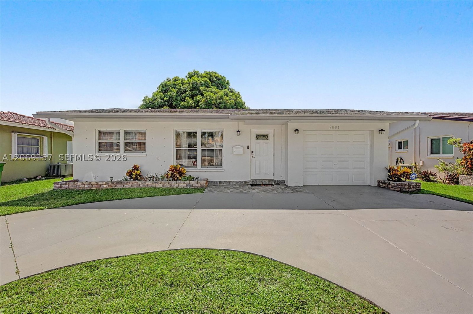 Real estate property located at 6001 66th Ter, Broward, Mainlands Of Tamarac Lake, Tamarac, FL
