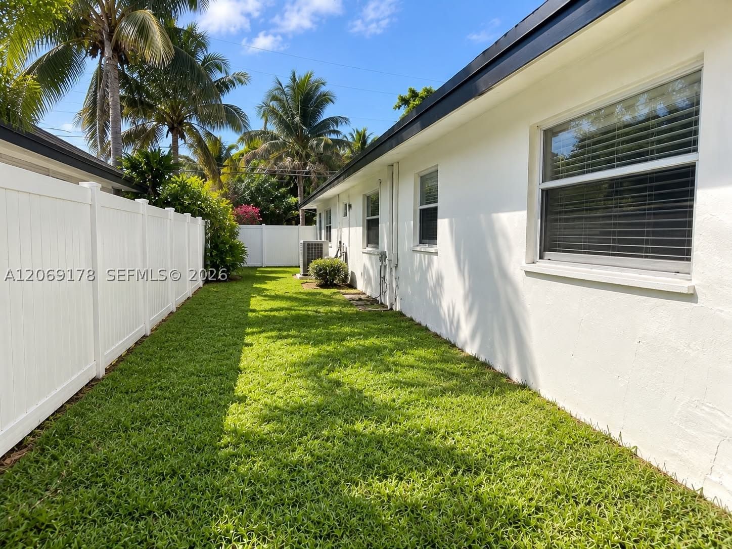Real estate property located at 1220 8th St, Broward, Pine Crest Amended Plat, Pompano Beach, FL
