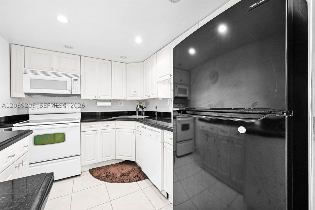 Real estate property located at 2100 Sans Souci Blvd A509, Miami-dade, Bayview Towers Condo Sout, North Miami, FL