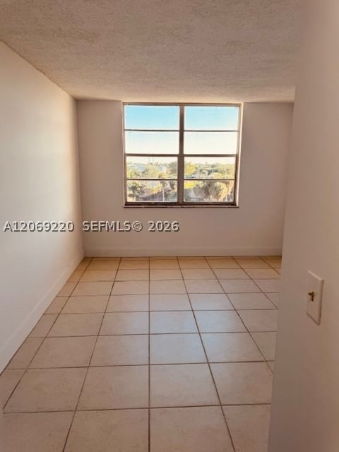 Real estate property located at , Miami-dade, Village At The Falls Condo, Miami, FL