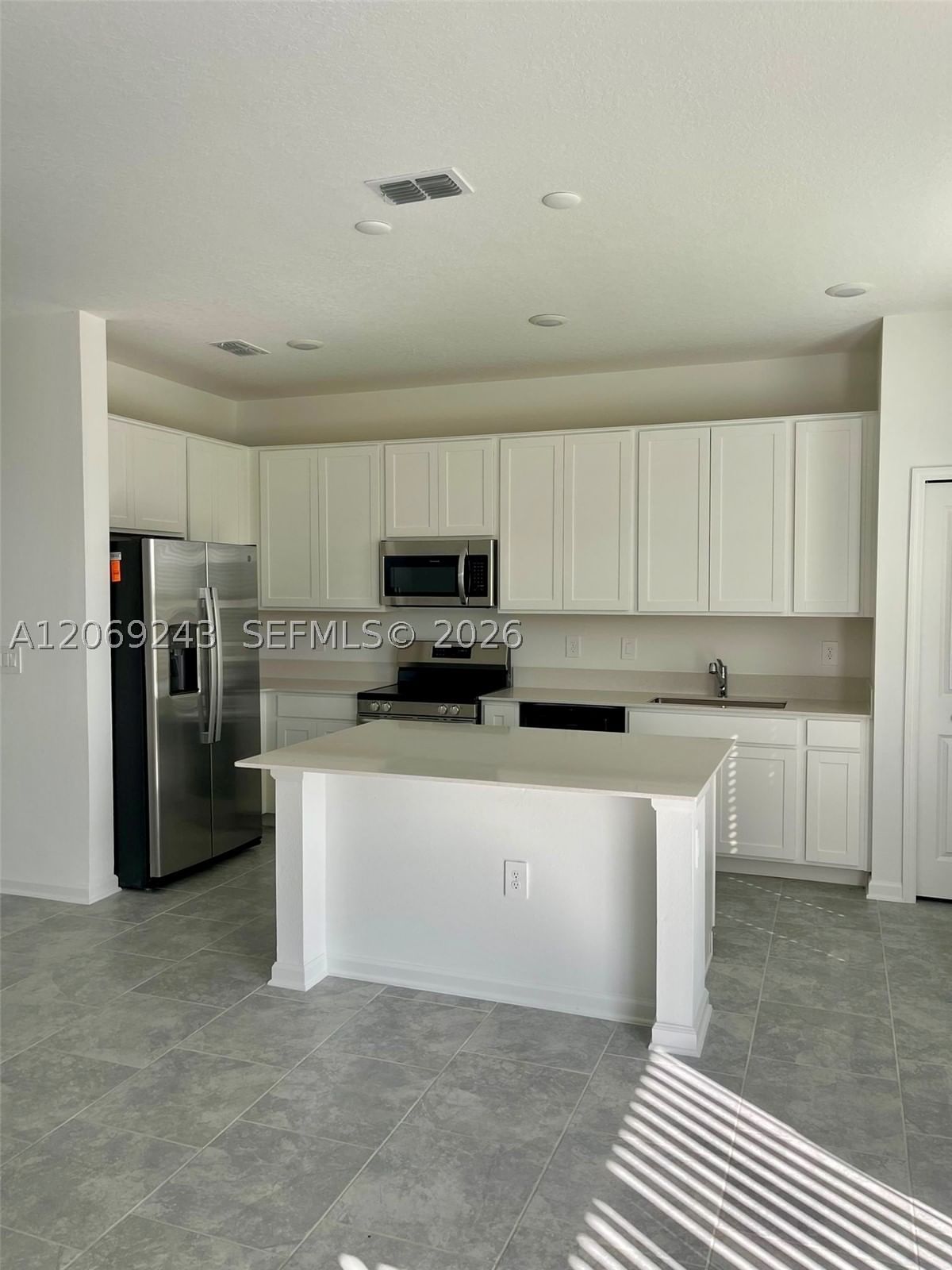 Real estate property located at 2837 Pierr, Polk, Chateau At Astonia, Davenport, FL