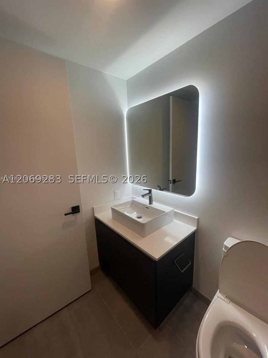 Real estate property located at 227 2nd St #1613, Miami-dade, 227 Ne 2nd Street Condo, Miami, FL