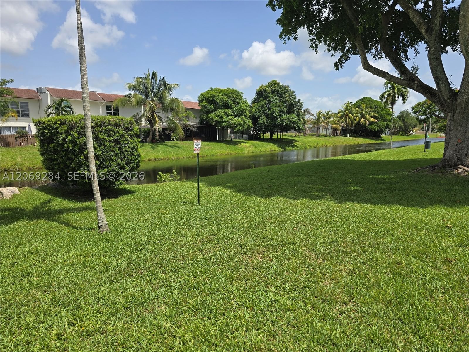 Real estate property located at 10375 Kendall Dr J7, Miami-dade, Kendall Acres Condo Bldg, Miami, FL