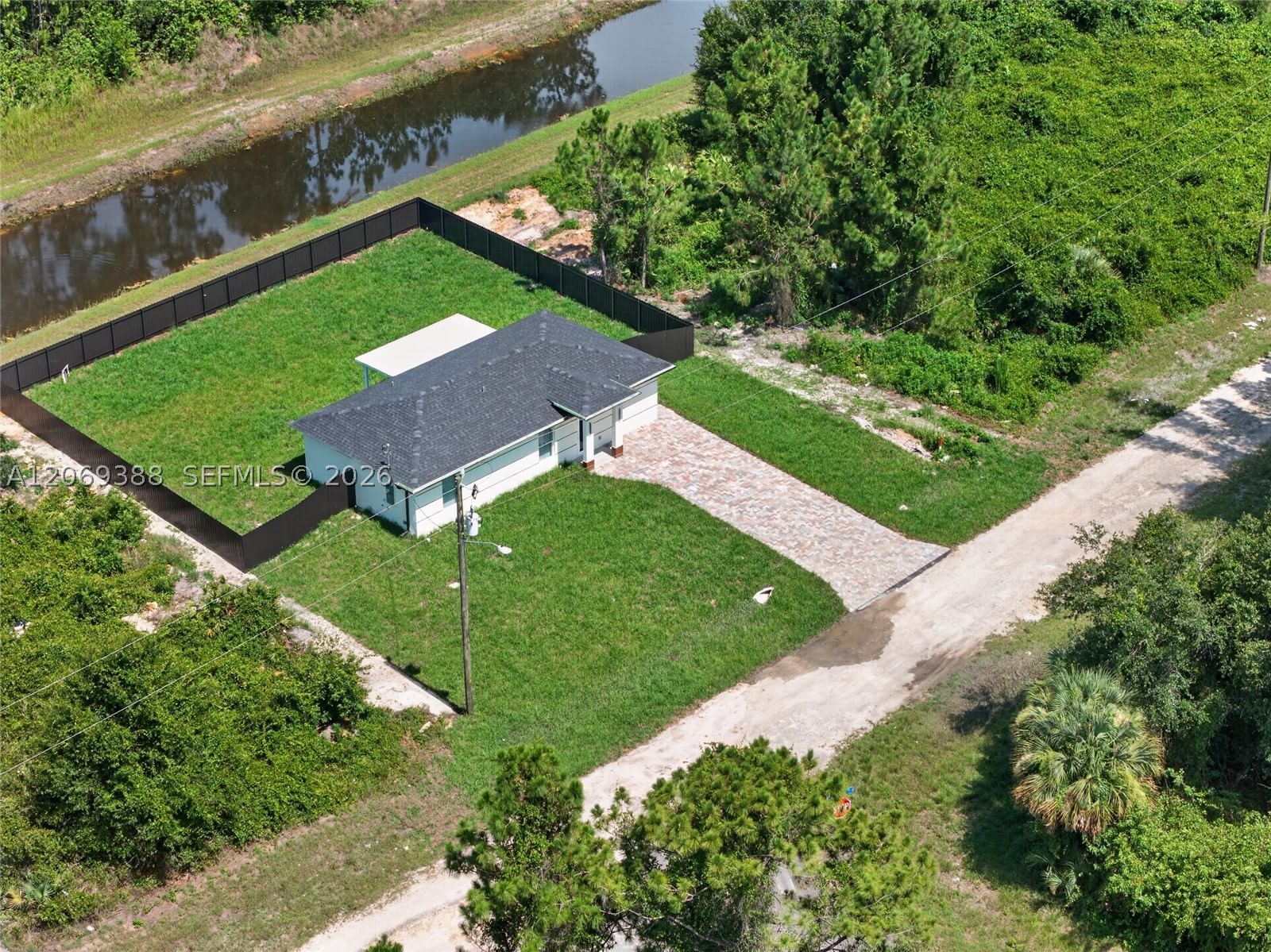 Real estate property located at 231 Andalucia Ave S, Lee, Lehigh Acres, Lehigh Acres, FL