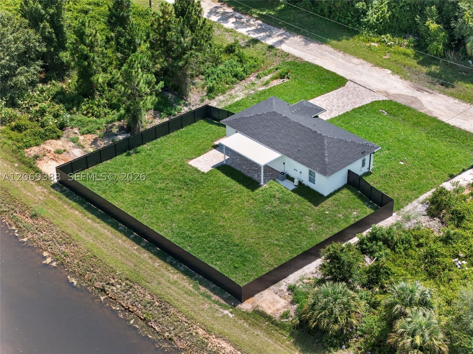 Real estate property located at 231 Andalucia Ave S, Lee, Lehigh Acres, Lehigh Acres, FL