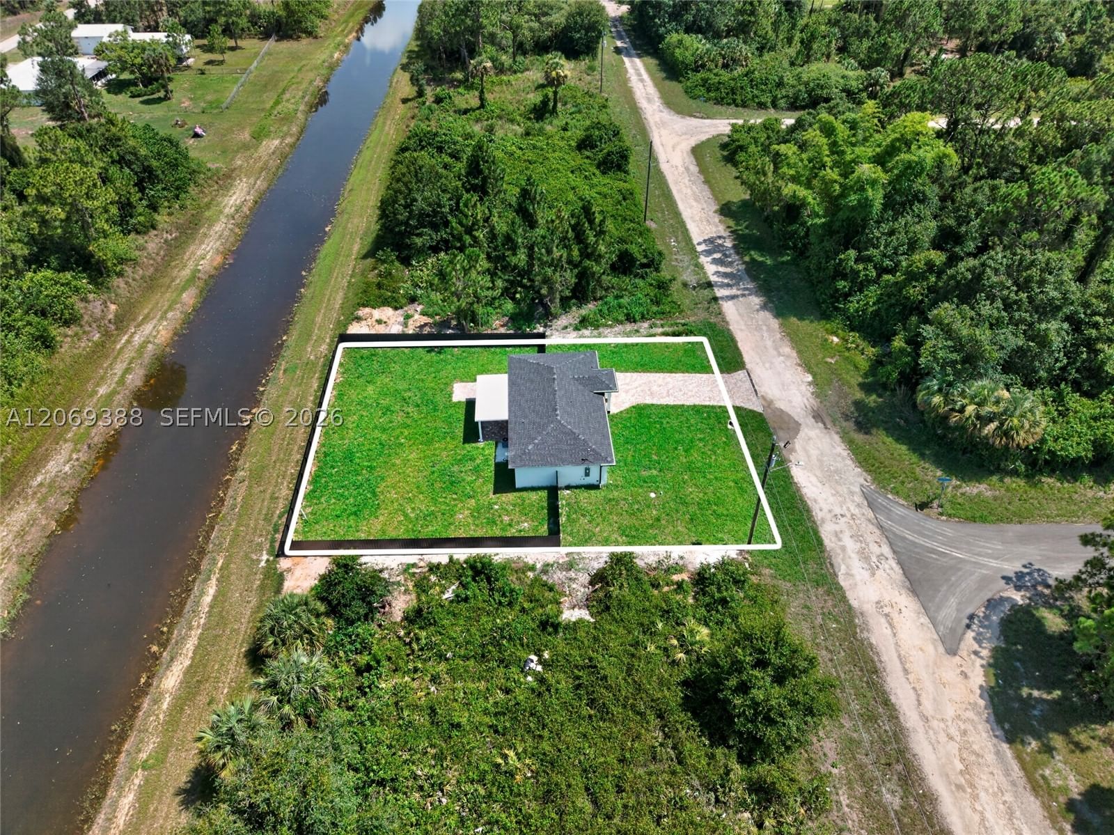 Real estate property located at 231 Andalucia Ave S, Lee, Lehigh Acres, Lehigh Acres, FL