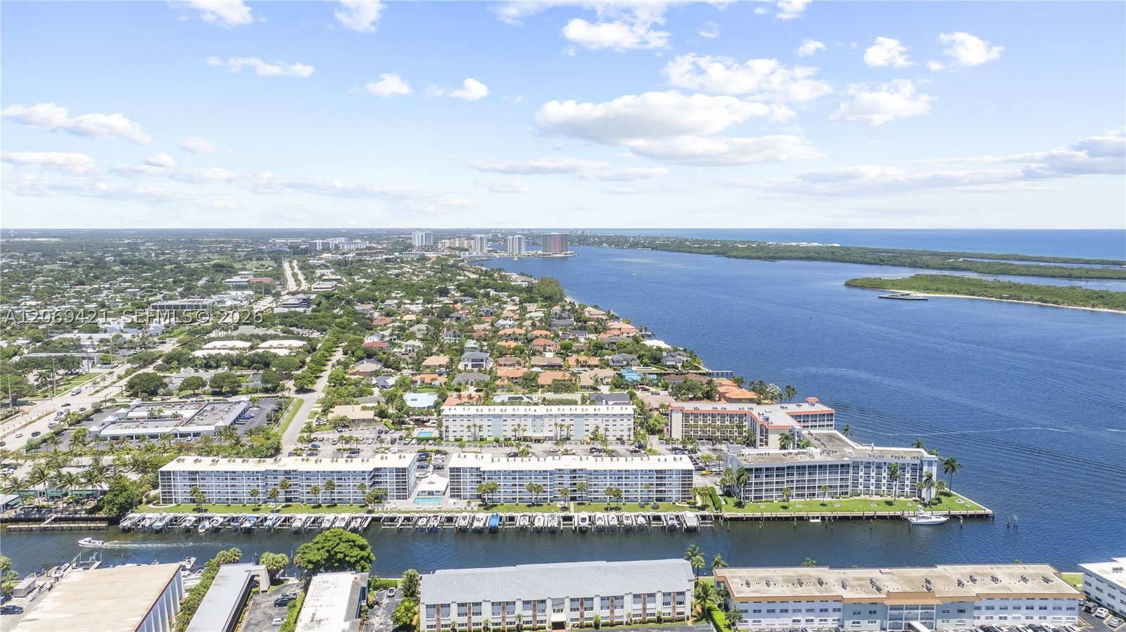 Real estate property located at 104 Paradise Harbour Blvd #114, Palm Beach, Paradise Villas Condo, North Palm Beach, FL