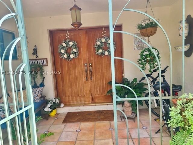 Real estate property located at 10220 91st St, Miami-dade, Kendale Country Club Ests, Miami, FL