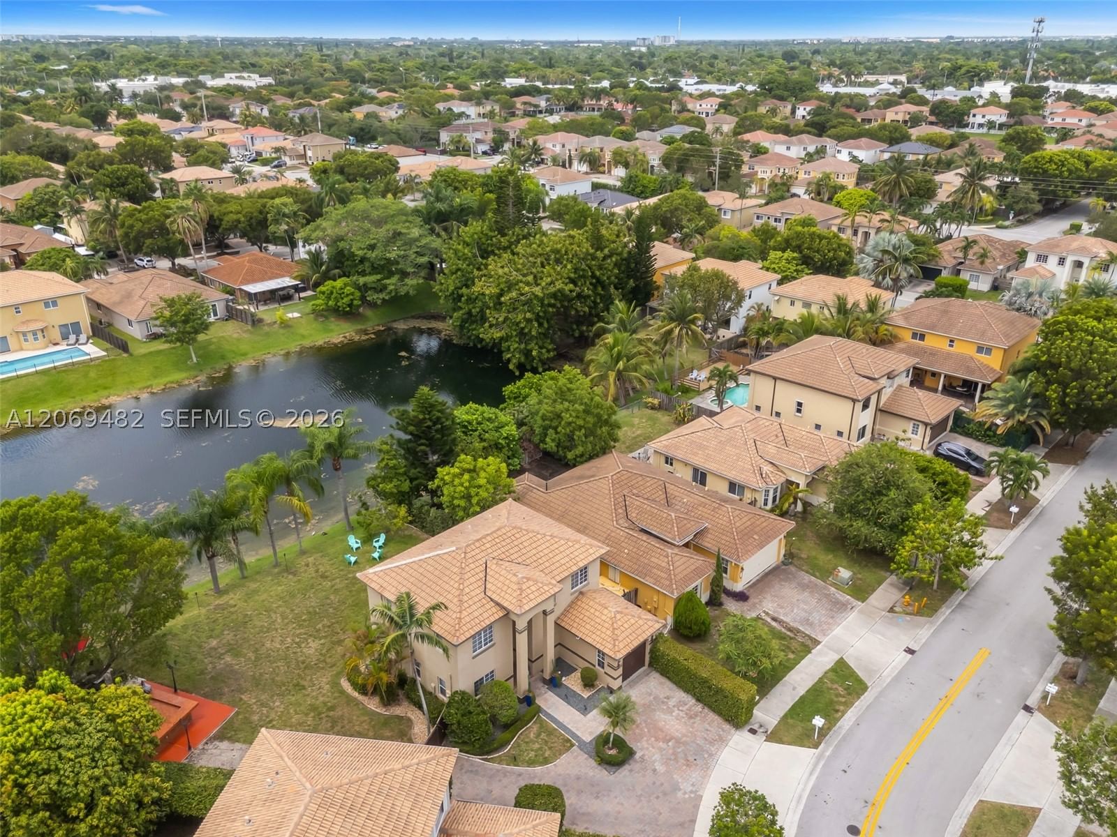 Real estate property located at 20922 88th Pl, Miami-dade, Pelican Bay At Old Cutler, Cutler Bay, FL