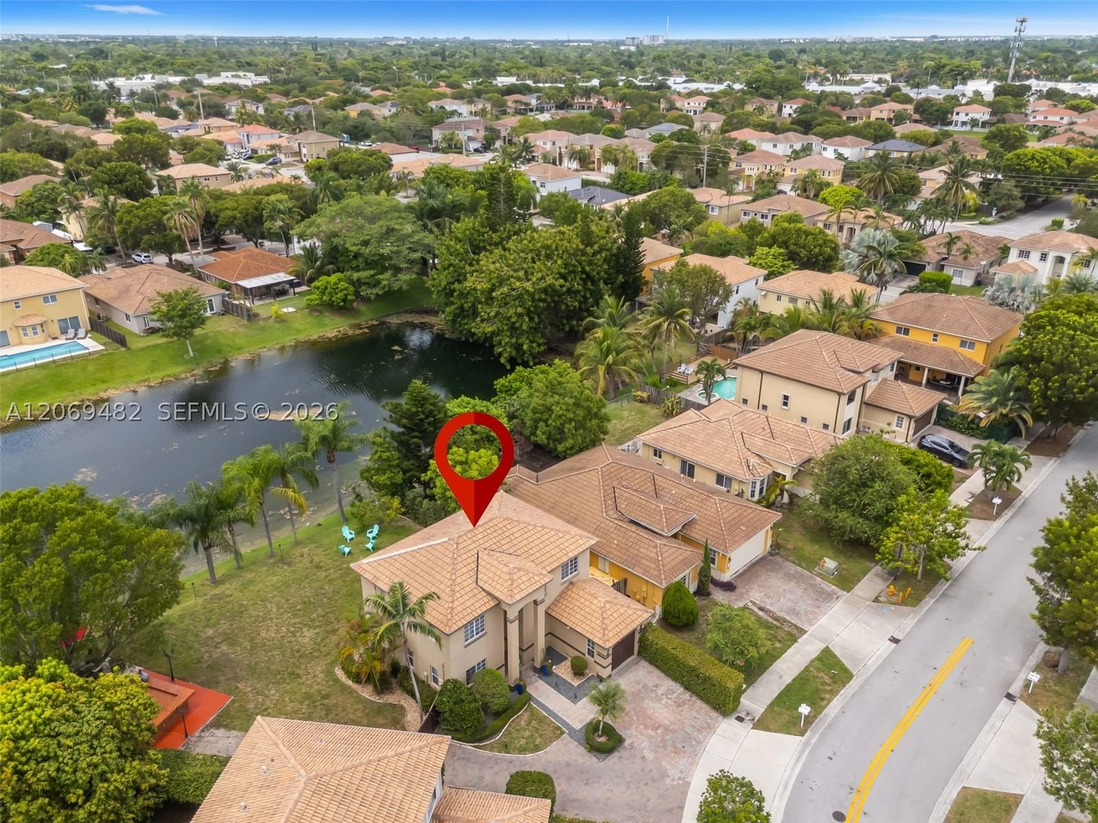 Real estate property located at 20922 88th Pl, Miami-dade, Pelican Bay At Old Cutler, Cutler Bay, FL