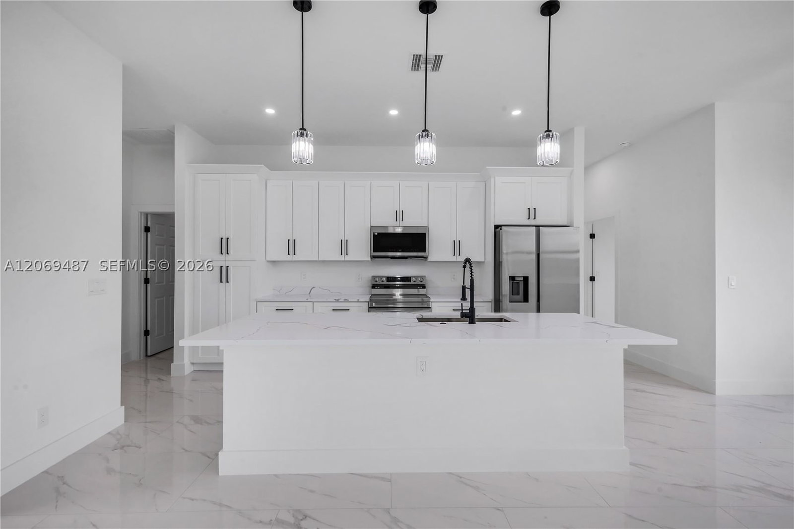 Real estate property located at 3005 Ida Ave, Lee, Lehigh Acres, Lehigh Acres, FL