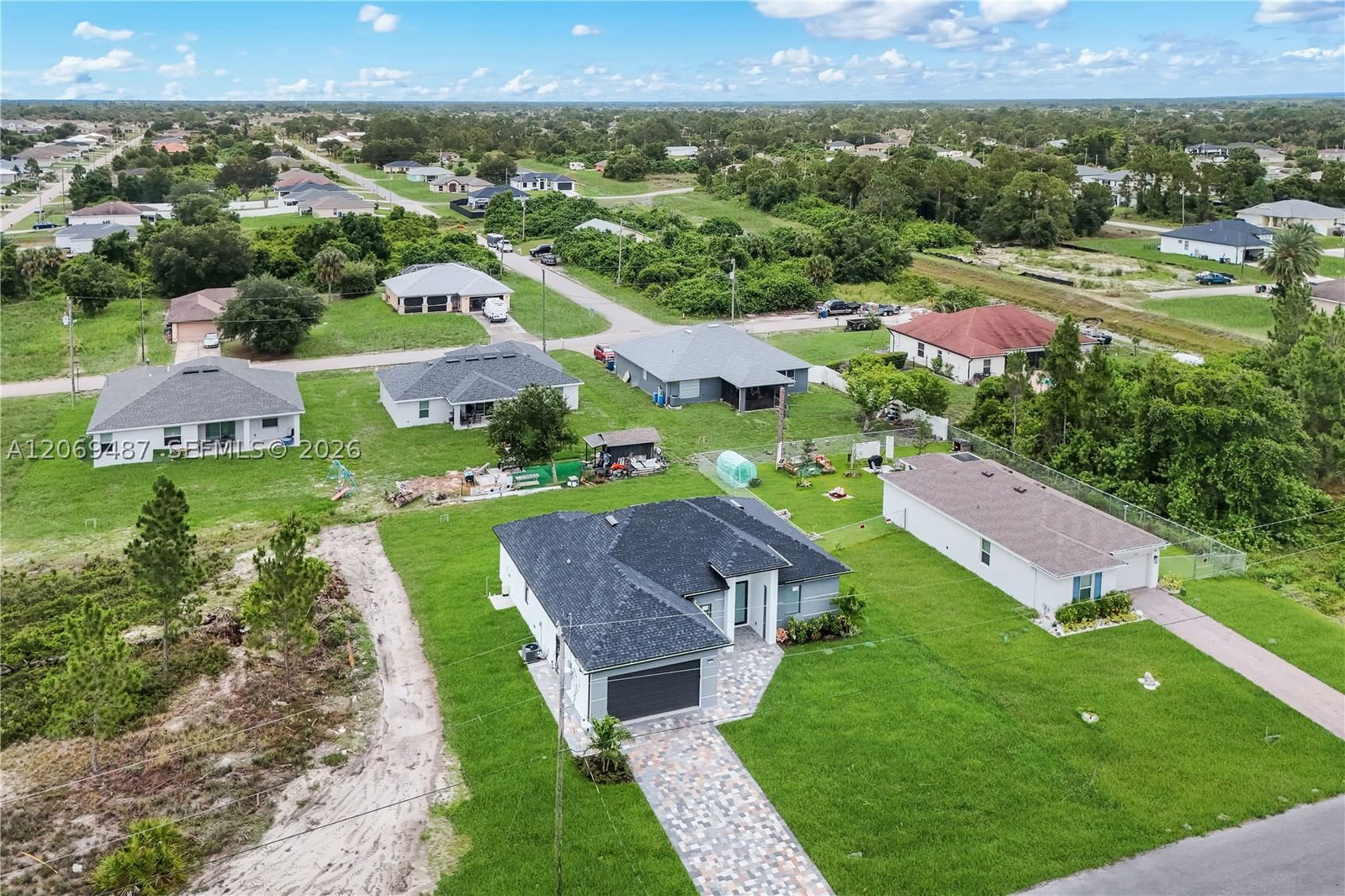 Real estate property located at 3005 Ida Ave, Lee, Lehigh Acres, Lehigh Acres, FL