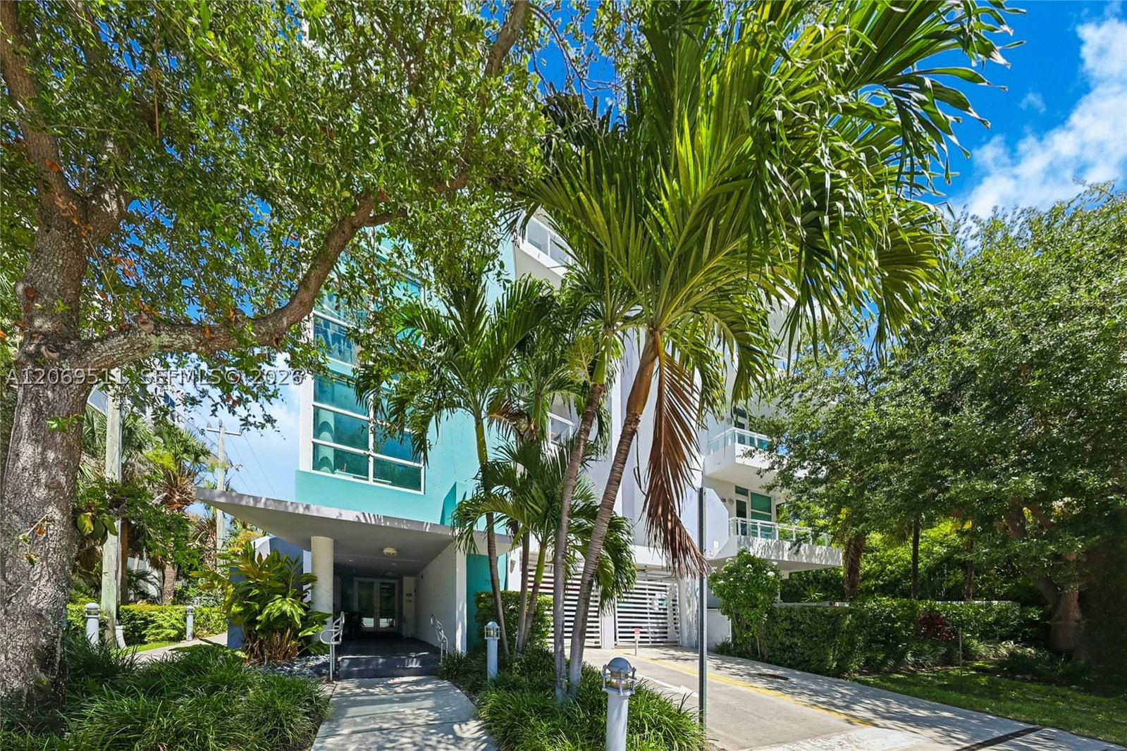 Real estate property located at 2020 Prairie Ave #302, Miami-dade, 2020 Lofts Condo, Miami Beach, FL