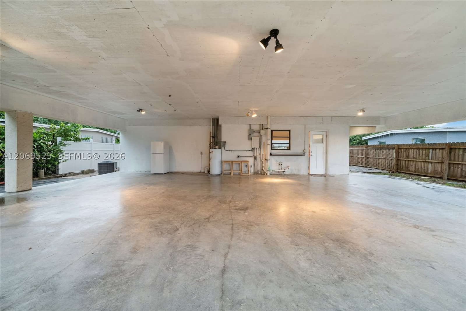 Real estate property located at 5677 Maypop Rd, Palm Beach, Forest Hill Village, West Palm Beach, FL