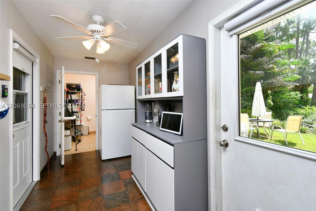 Real estate property located at 318 Fifth Ave, Lee, Lehigh Acres, Lehigh Acres, FL