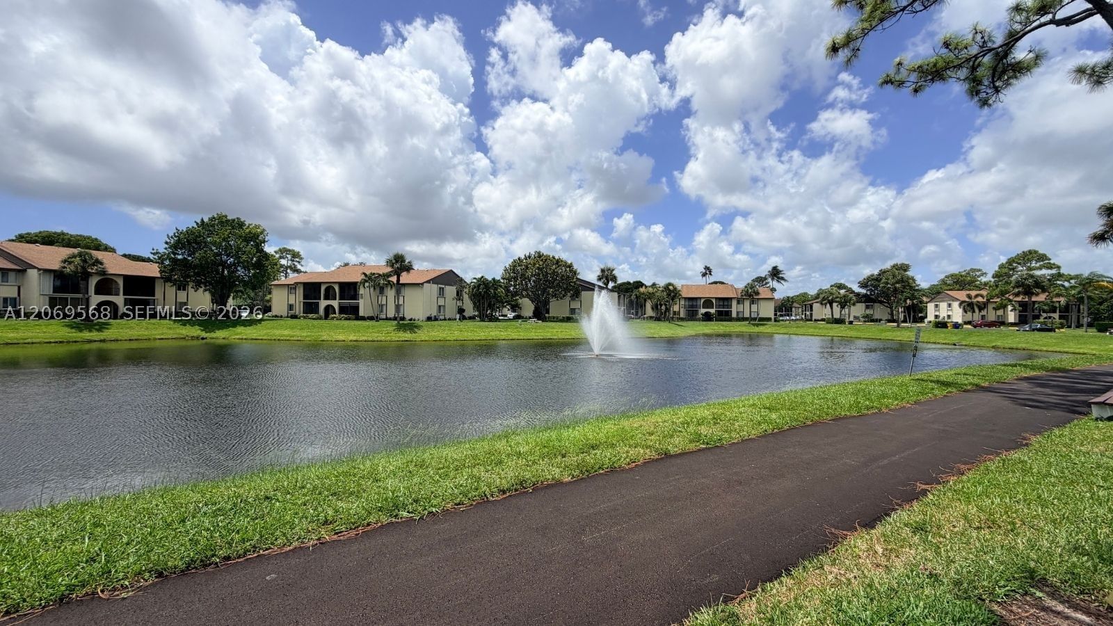 Real estate property located at 3561 Pine Tree Ct D-1, Palm Beach, Pine Ridge Iv Condo, Green Acres, FL