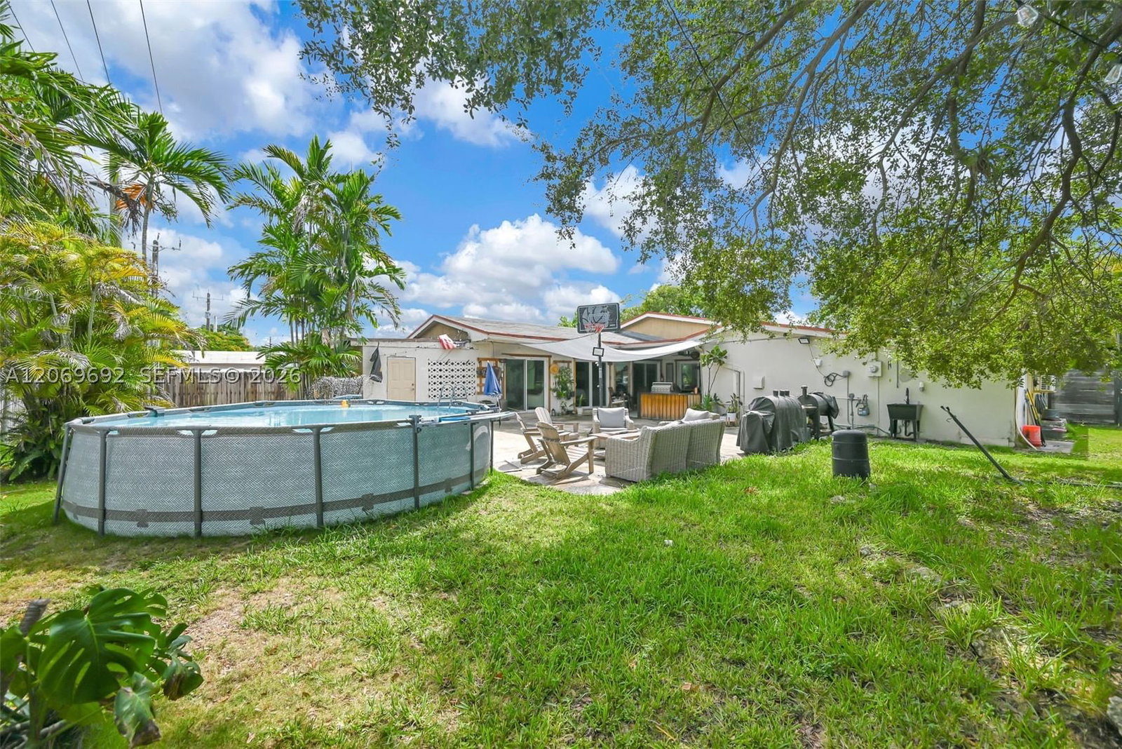 Real estate property located at 9359 Dominican Dr, Miami-dade, Pine Tree Manor Sec 1, Cutler Bay, FL