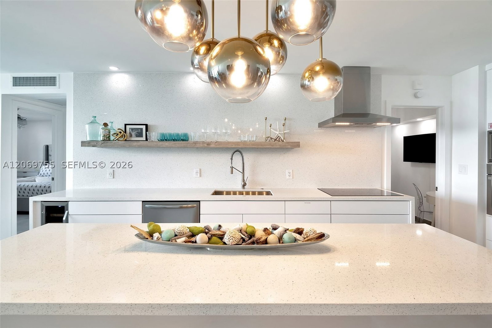 Real estate property located at 4001 Ocean Dr #14H, Broward, Sian Ocean Residences Con, Hollywood, FL