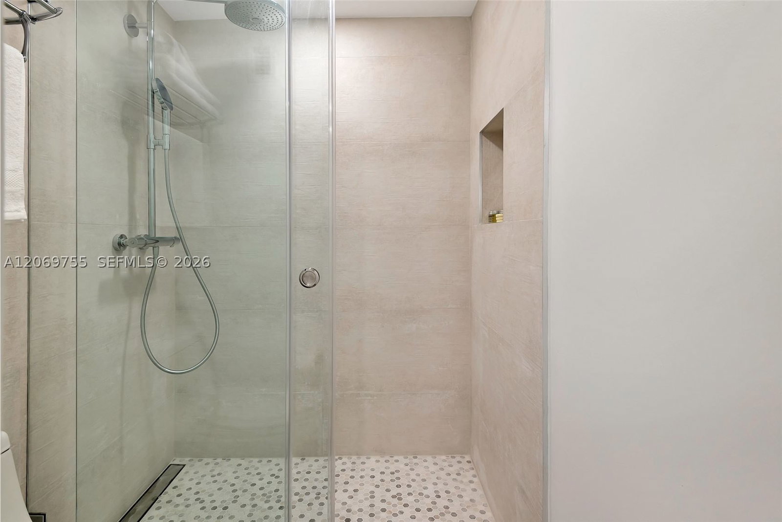 Real estate property located at 4001 Ocean Dr #14H, Broward, Sian Ocean Residences Con, Hollywood, FL