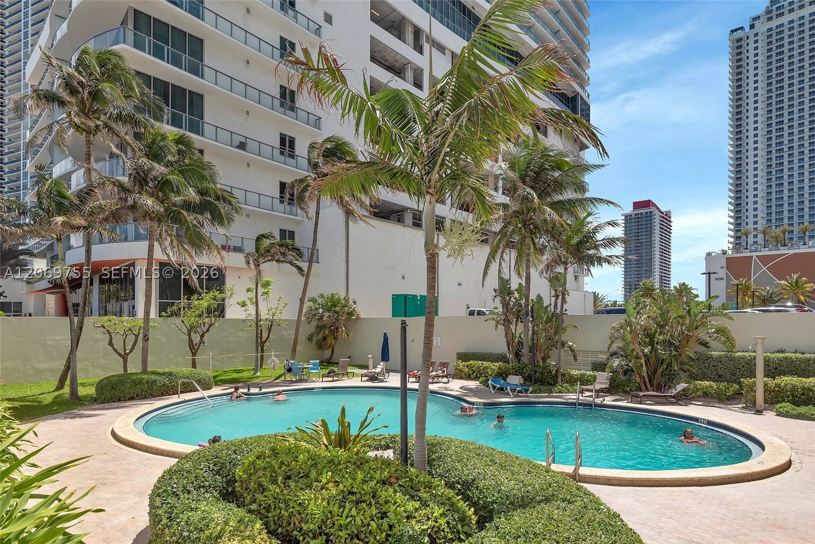 Real estate property located at 4001 Ocean Dr #14H, Broward, Sian Ocean Residences Con, Hollywood, FL