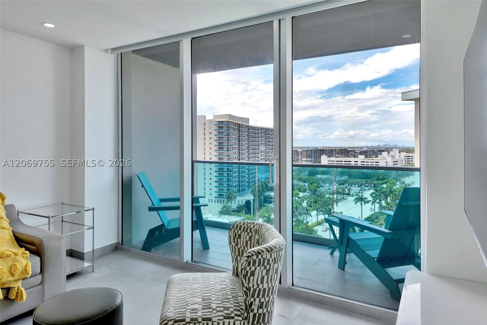 Real estate property located at 4001 Ocean Dr #14H, Broward, Sian Ocean Residences Con, Hollywood, FL