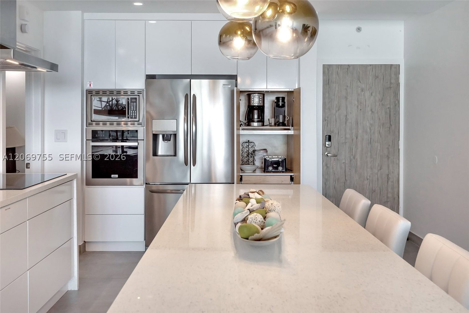 Real estate property located at 4001 Ocean Dr #14H, Broward, Sian Ocean Residences Con, Hollywood, FL