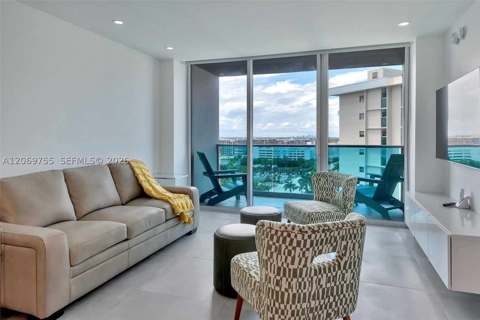 Real estate property located at 4001 Ocean Dr #14H, Broward, Sian Ocean Residences Con, Hollywood, FL