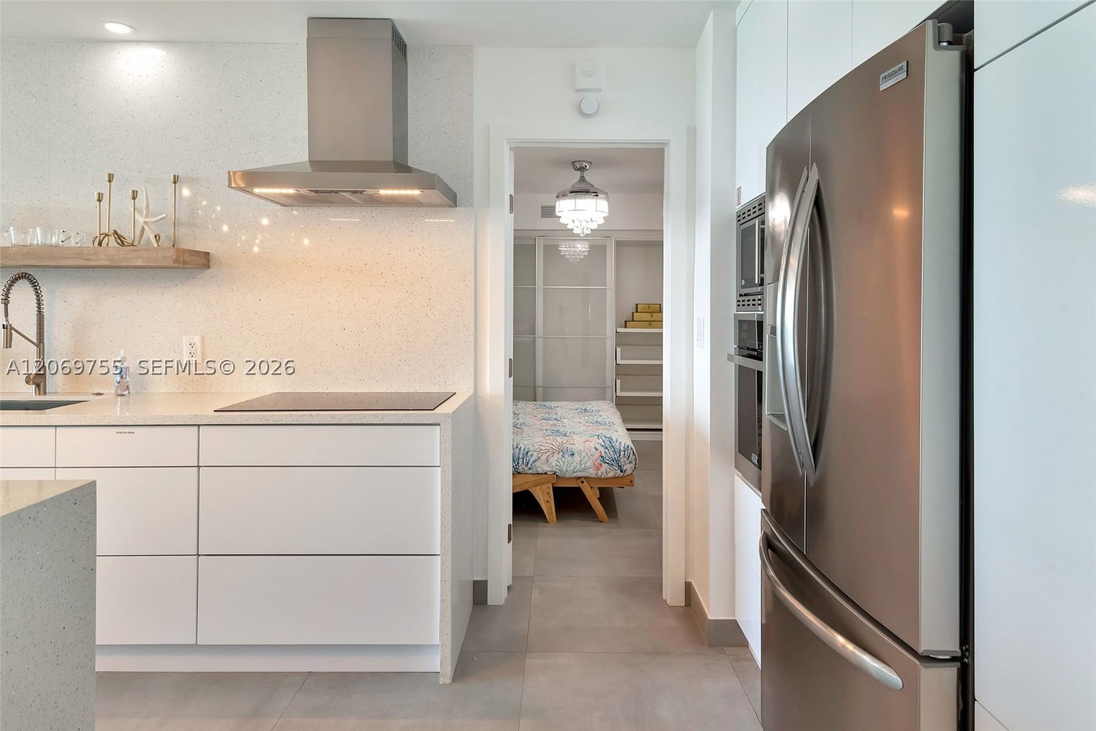 Real estate property located at 4001 Ocean Dr #14H, Broward, Sian Ocean Residences Con, Hollywood, FL
