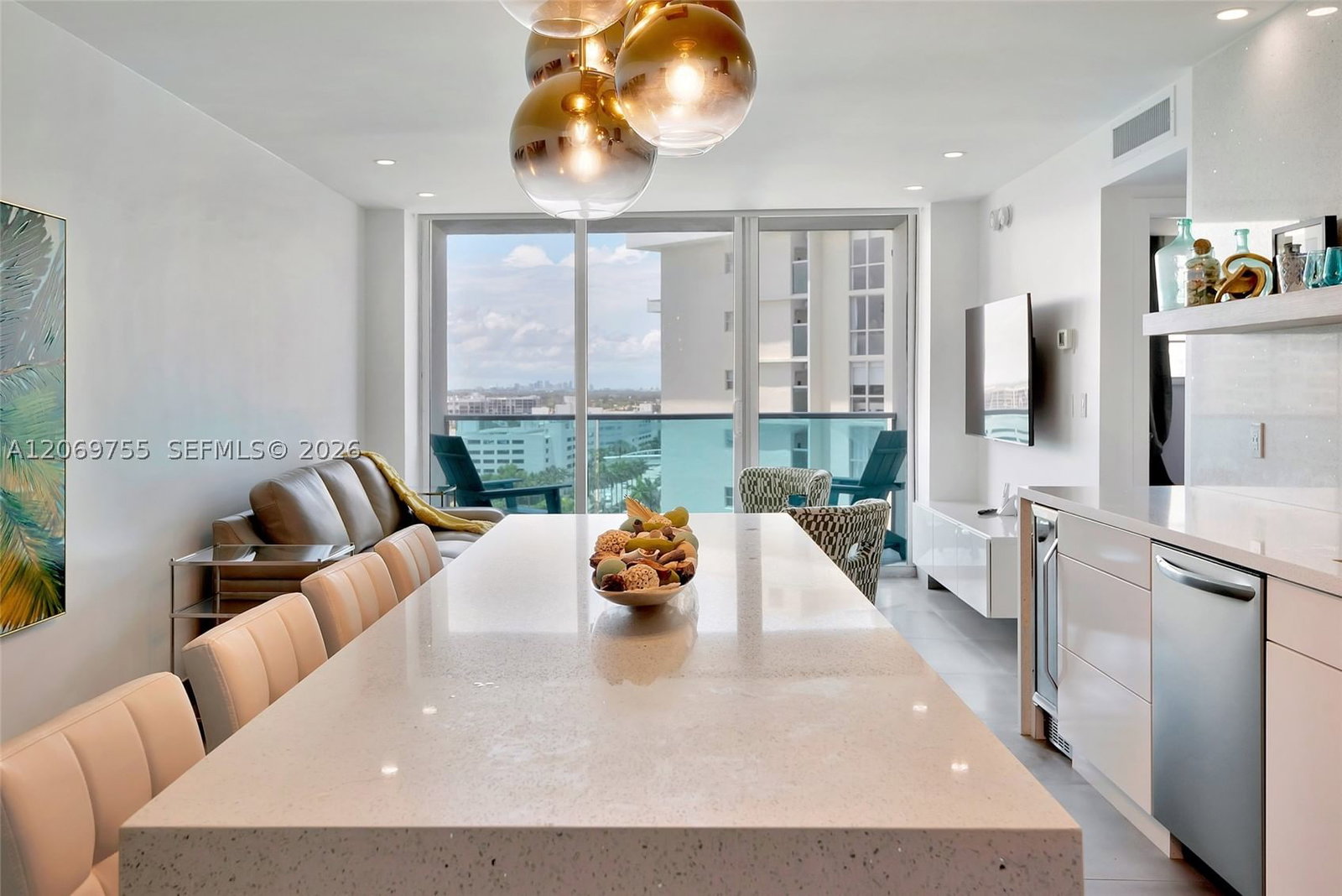 Real estate property located at 4001 Ocean Dr #14H, Broward, Sian Ocean Residences Con, Hollywood, FL