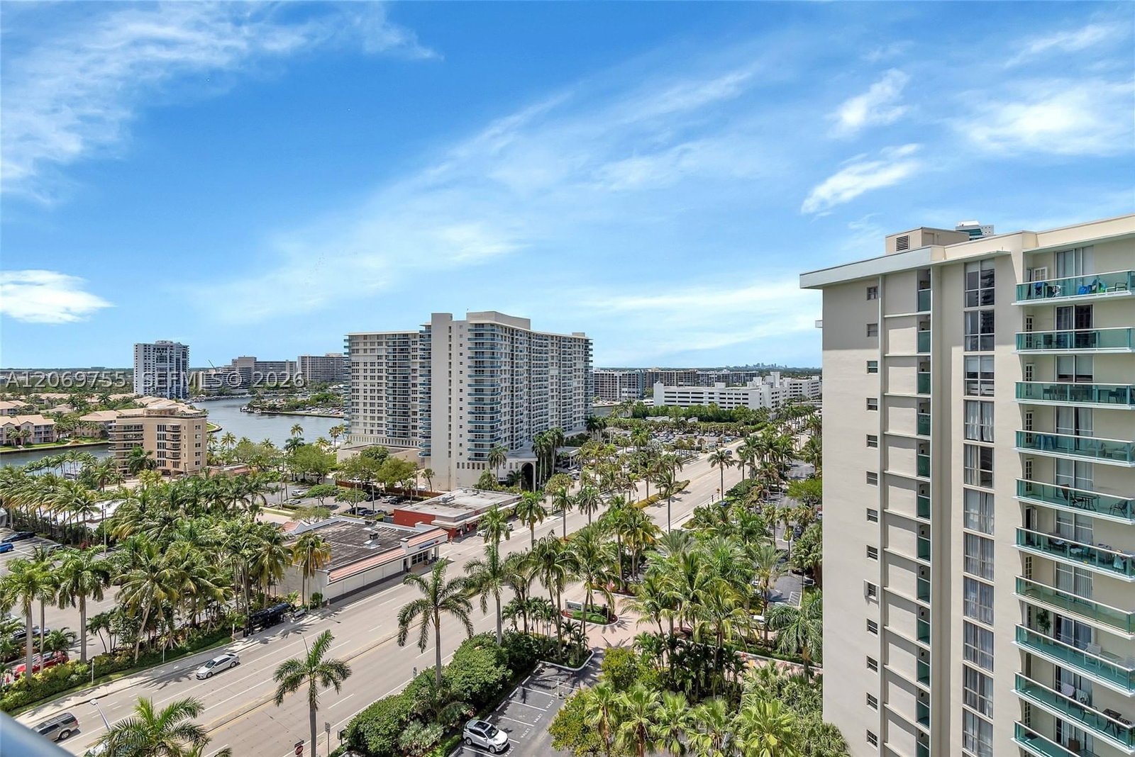 Real estate property located at 4001 Ocean Dr #14H, Broward, Sian Ocean Residences Con, Hollywood, FL