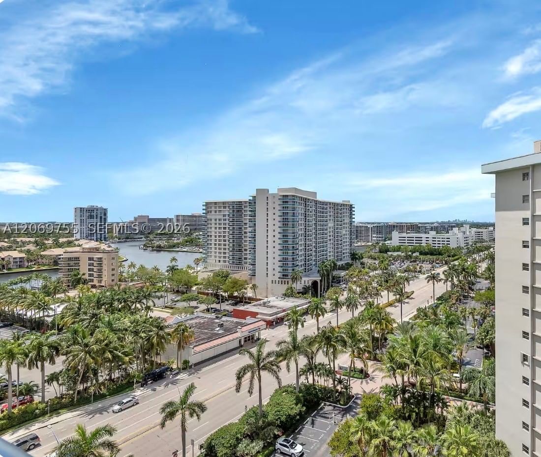 Real estate property located at 4001 Ocean Dr #14H, Broward, Sian Ocean Residences Con, Hollywood, FL