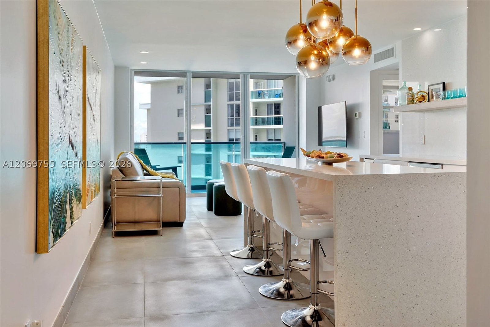 Real estate property located at 4001 Ocean Dr #14H, Broward, Sian Ocean Residences Con, Hollywood, FL
