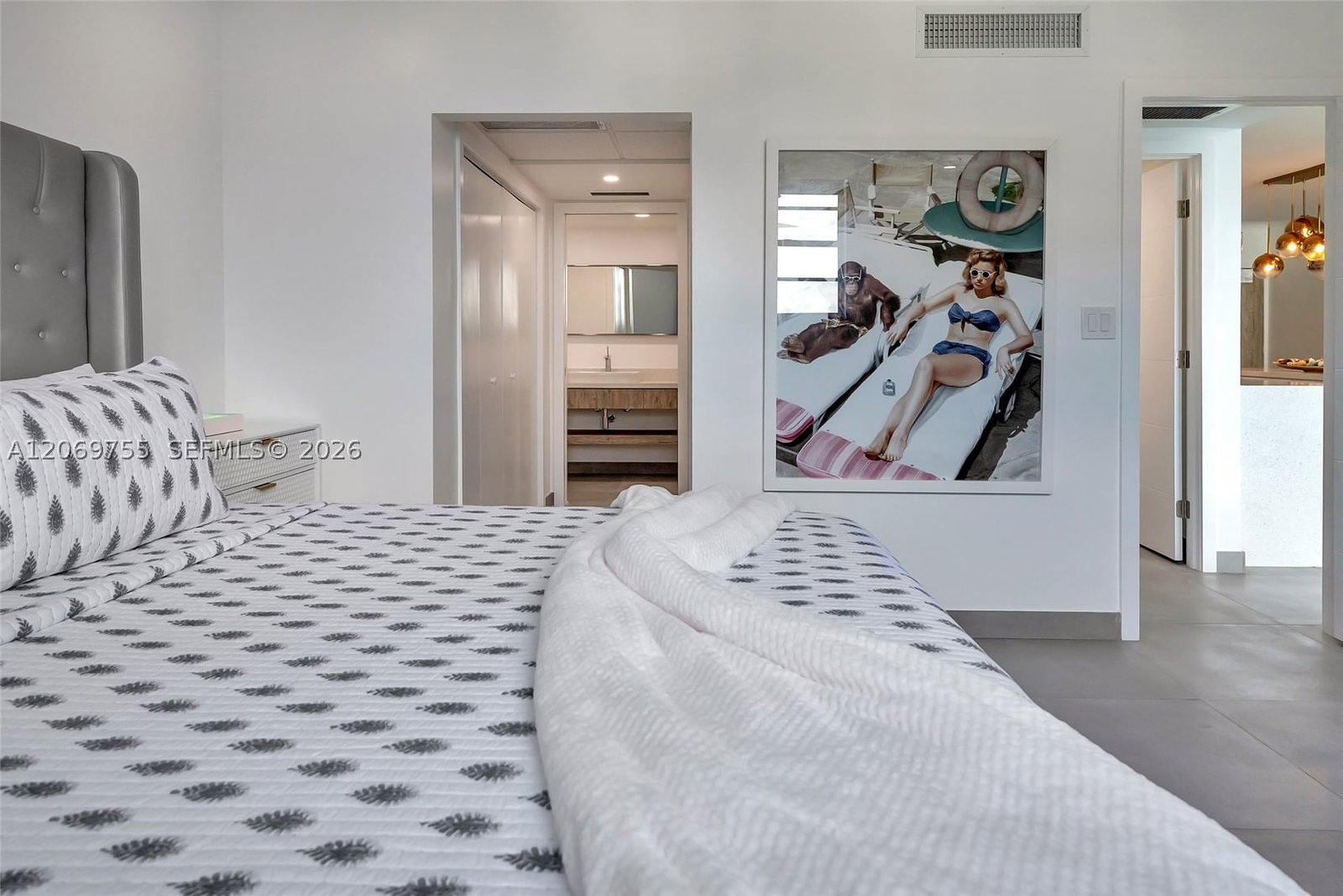 Real estate property located at 4001 Ocean Dr #14H, Broward, Sian Ocean Residences Con, Hollywood, FL