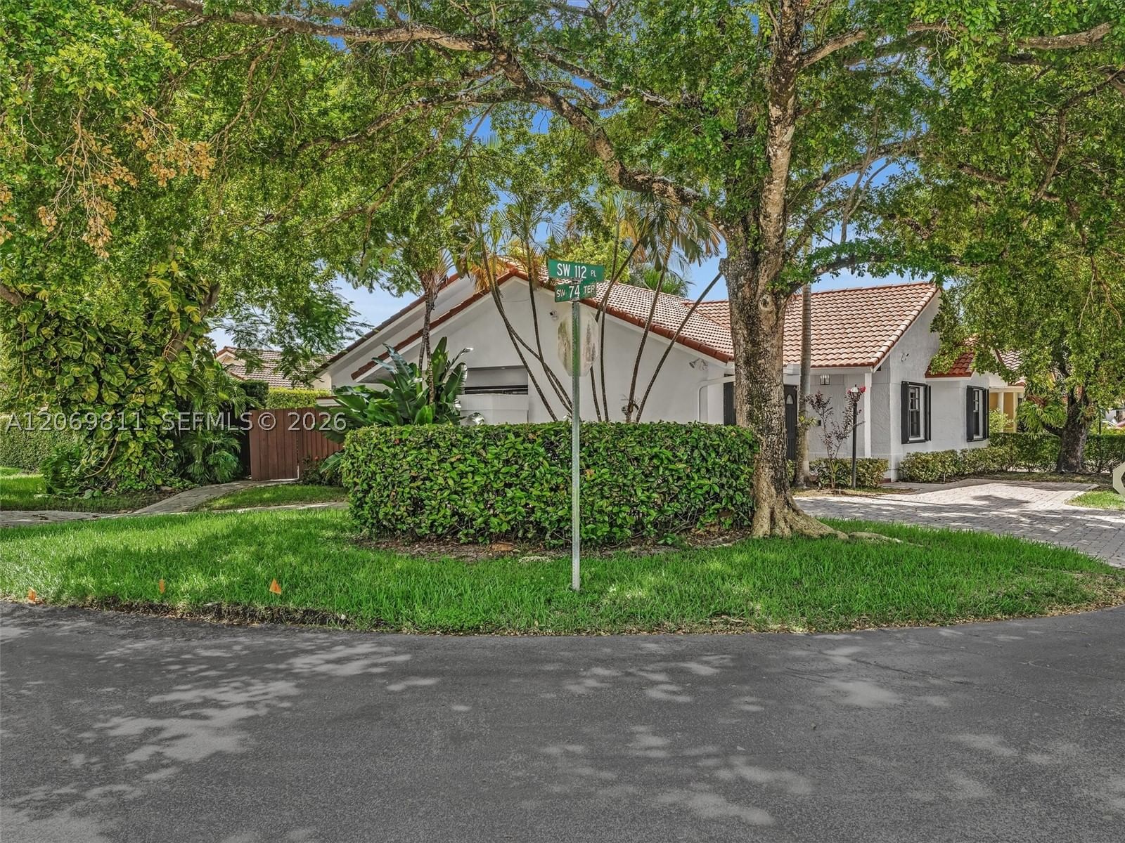 Real estate property located at 7457 112th Pl, Miami-dade, Sunset Woods, Miami, FL