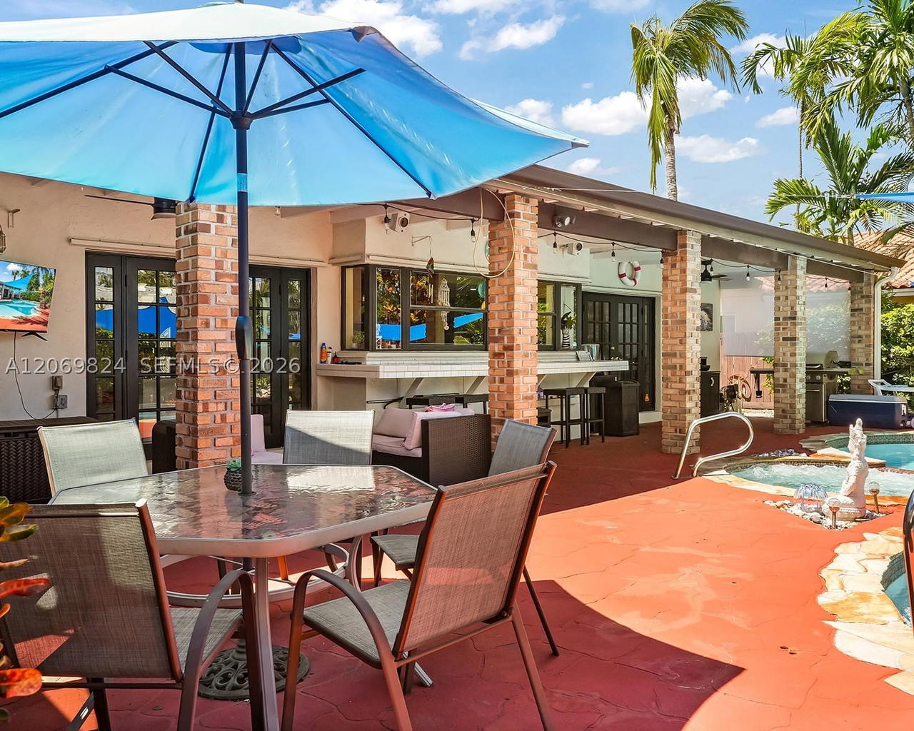 Real estate property located at 11723 95th Ter, Miami-dade, Glen Cove West Sec 1, Miami, FL