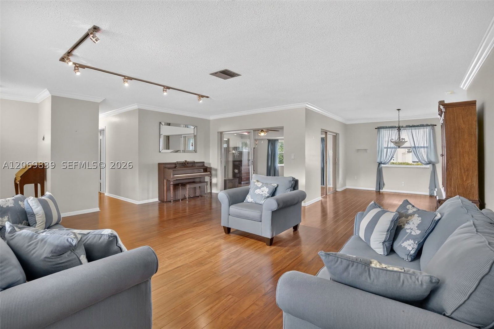 Real estate property located at 7118 Tropical Way, Broward, Hawthorne Village Inc Con, Plantation, FL