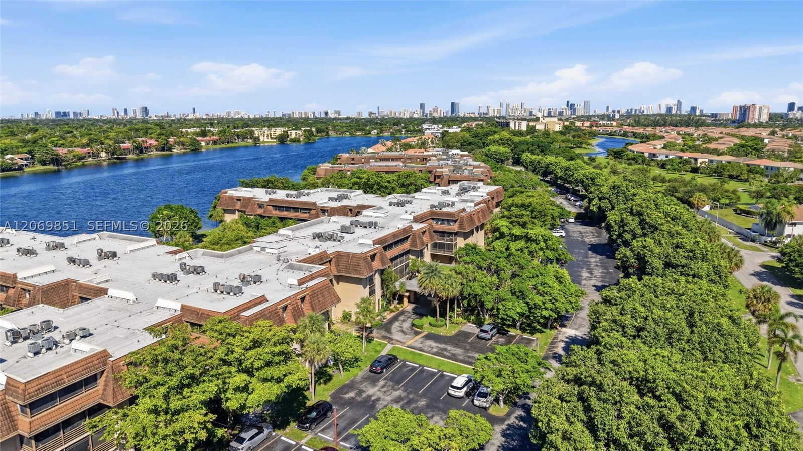 Real estate property located at 661 195th St #104, Miami-dade, Coco Wood Condo, Miami, FL