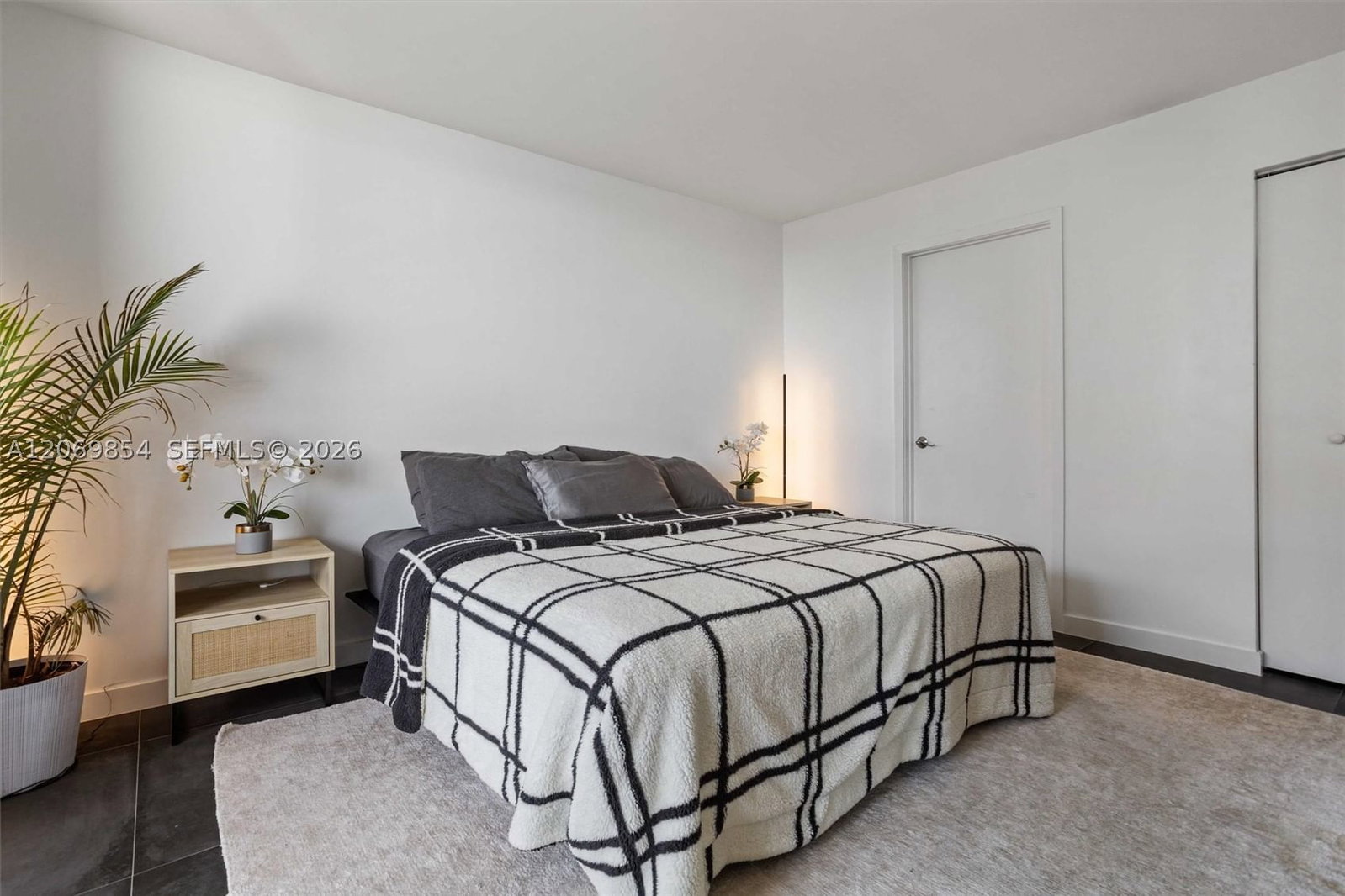 Real estate property located at 540 Brickell Key Dr #1519, Miami-dade, Brickell Key Ii Condo, Miami, FL