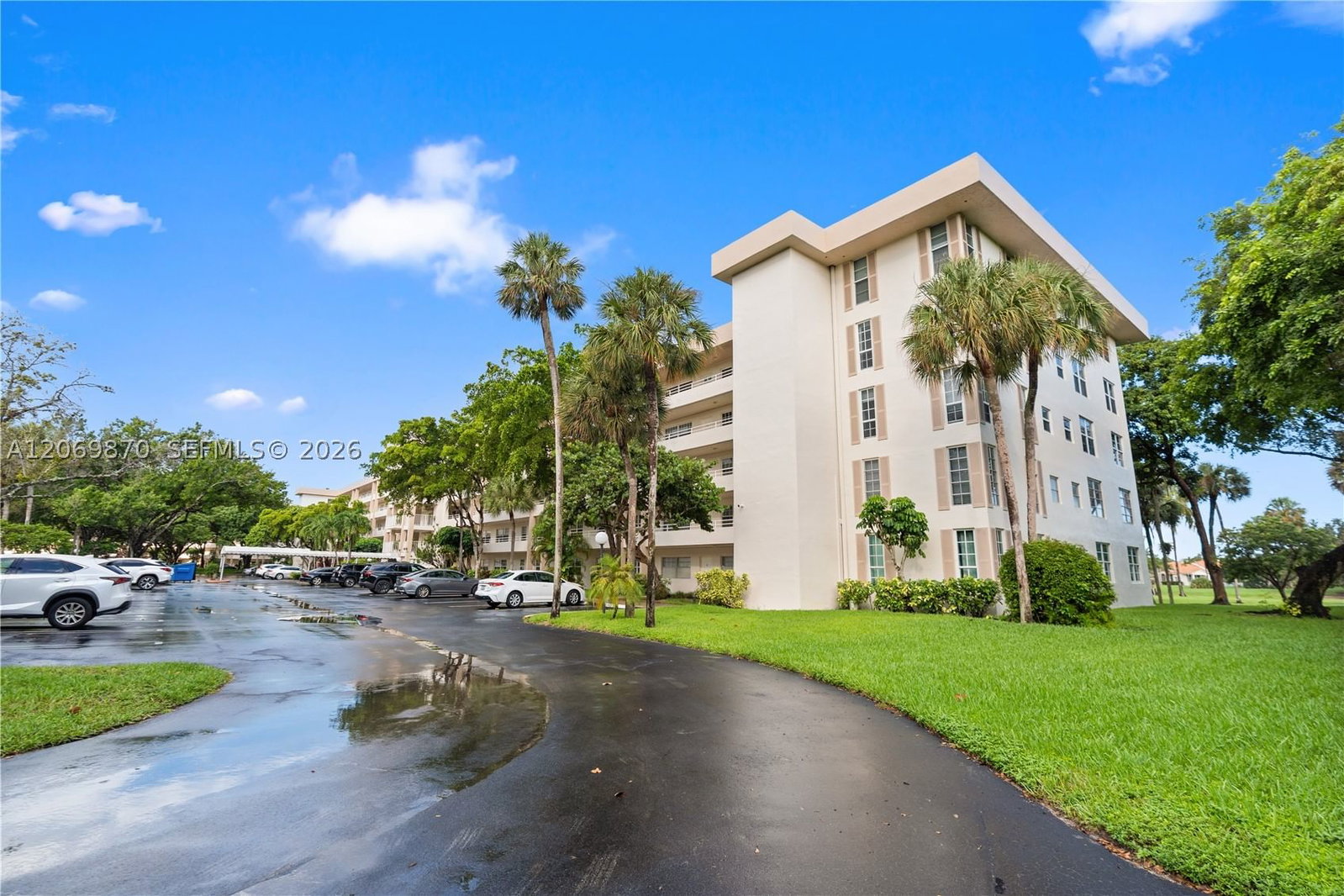Real estate property located at 3970 Oaks Clubhouse Dr #306, Broward, Palm-aire C C 78a Condo, Pompano Beach, FL