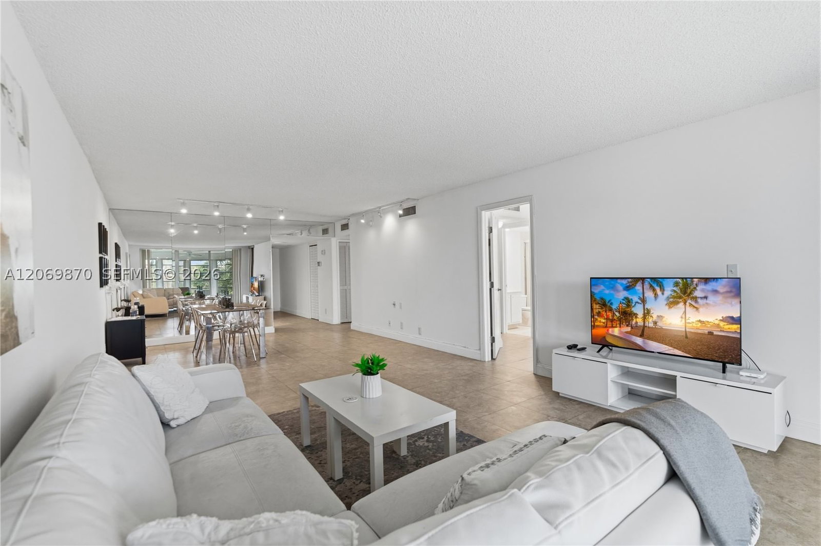 Real estate property located at 3970 Oaks Clubhouse Dr #306, Broward, Palm-aire C C 78a Condo, Pompano Beach, FL