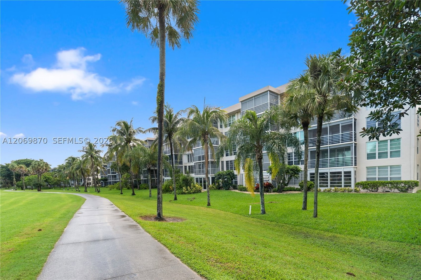 Real estate property located at 3970 Oaks Clubhouse Dr #306, Broward, Palm-aire C C 78a Condo, Pompano Beach, FL