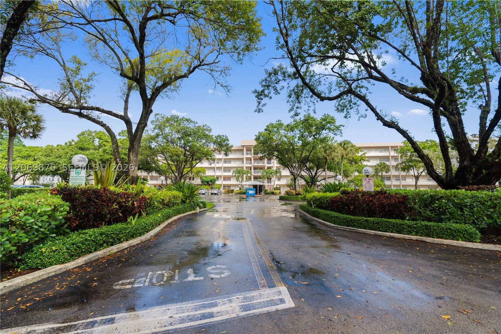 Real estate property located at 3970 Oaks Clubhouse Dr #306, Broward, Palm-aire C C 78a Condo, Pompano Beach, FL