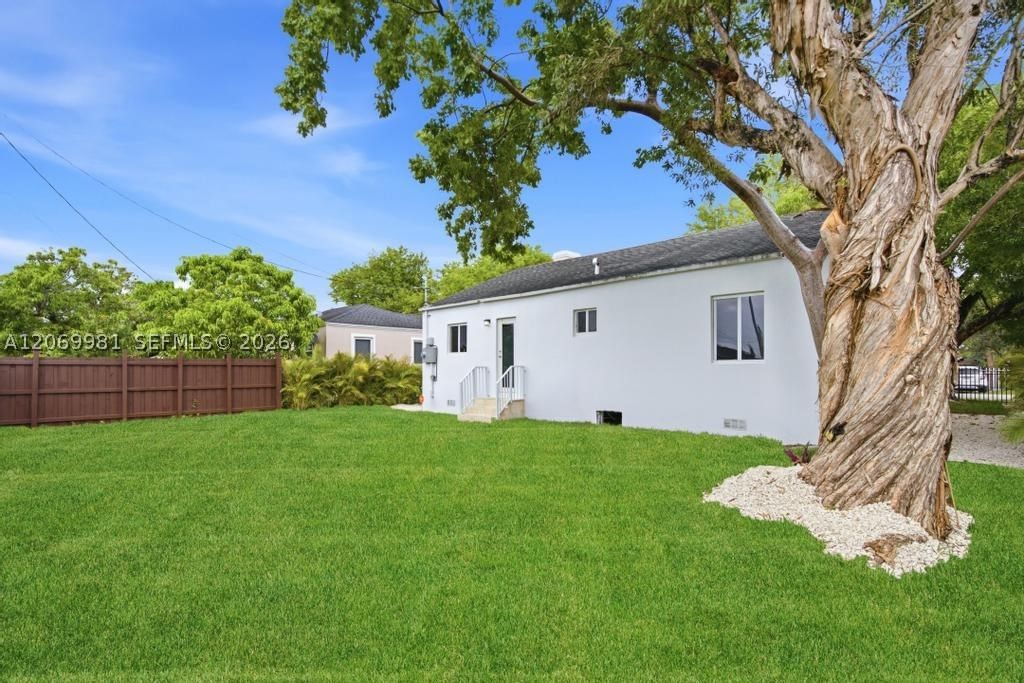 Real estate property located at 4122 11th Pl, Miami-dade, W Buena Vista Cen, Miami, FL