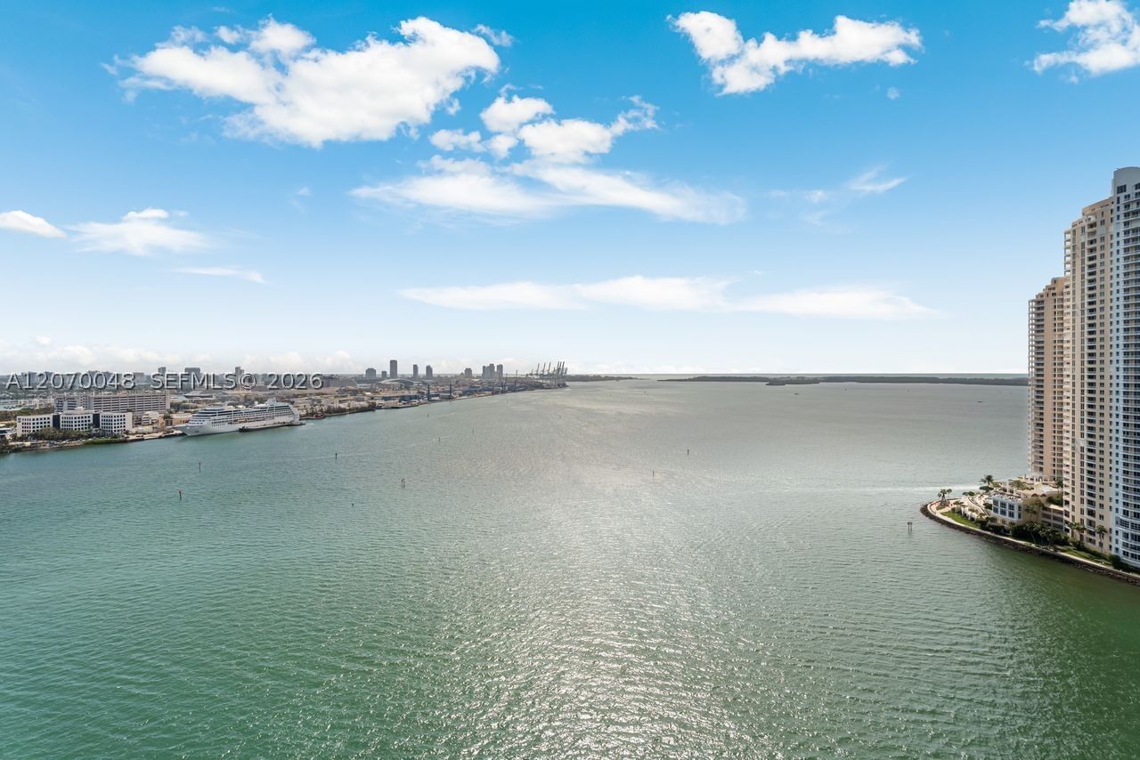 Real estate property located at 335 Biscayne Blvd #2609, Miami-dade, One Miami East Condo, Miami, FL